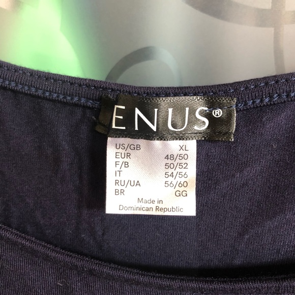 VENUS dress. Sleeves go off the shoulder. - Picture 2 of 5